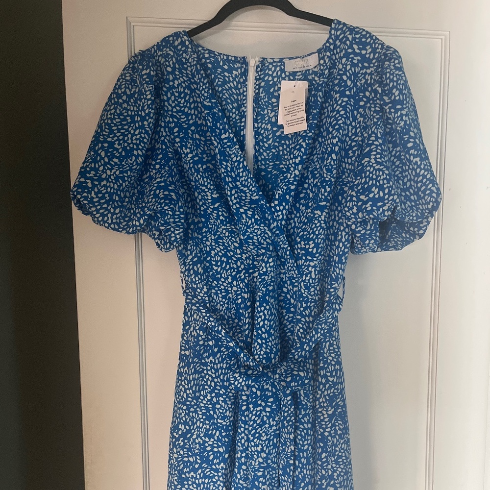 Women's wrap dress.  new with tags